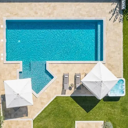 ヴィラ Exclusive Milanni Mit Riesigem Pool Und Jacuzzi *
