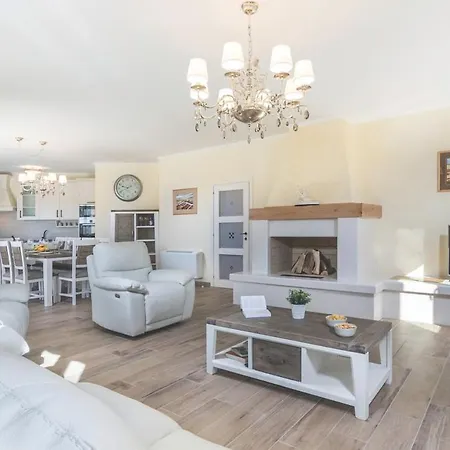 Villa Exclusive Milanni Mit Riesigem Pool Und Jacuzzi *