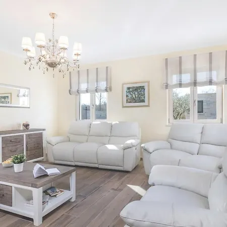 Exclusive Milanni Mit Riesigem Pool Und Jacuzzi *